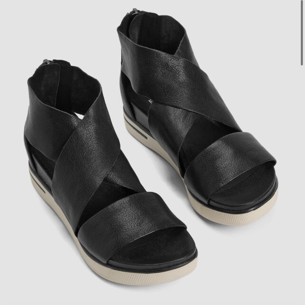 Eileen Fisher Black Soft Leather Sports Sandals 8
